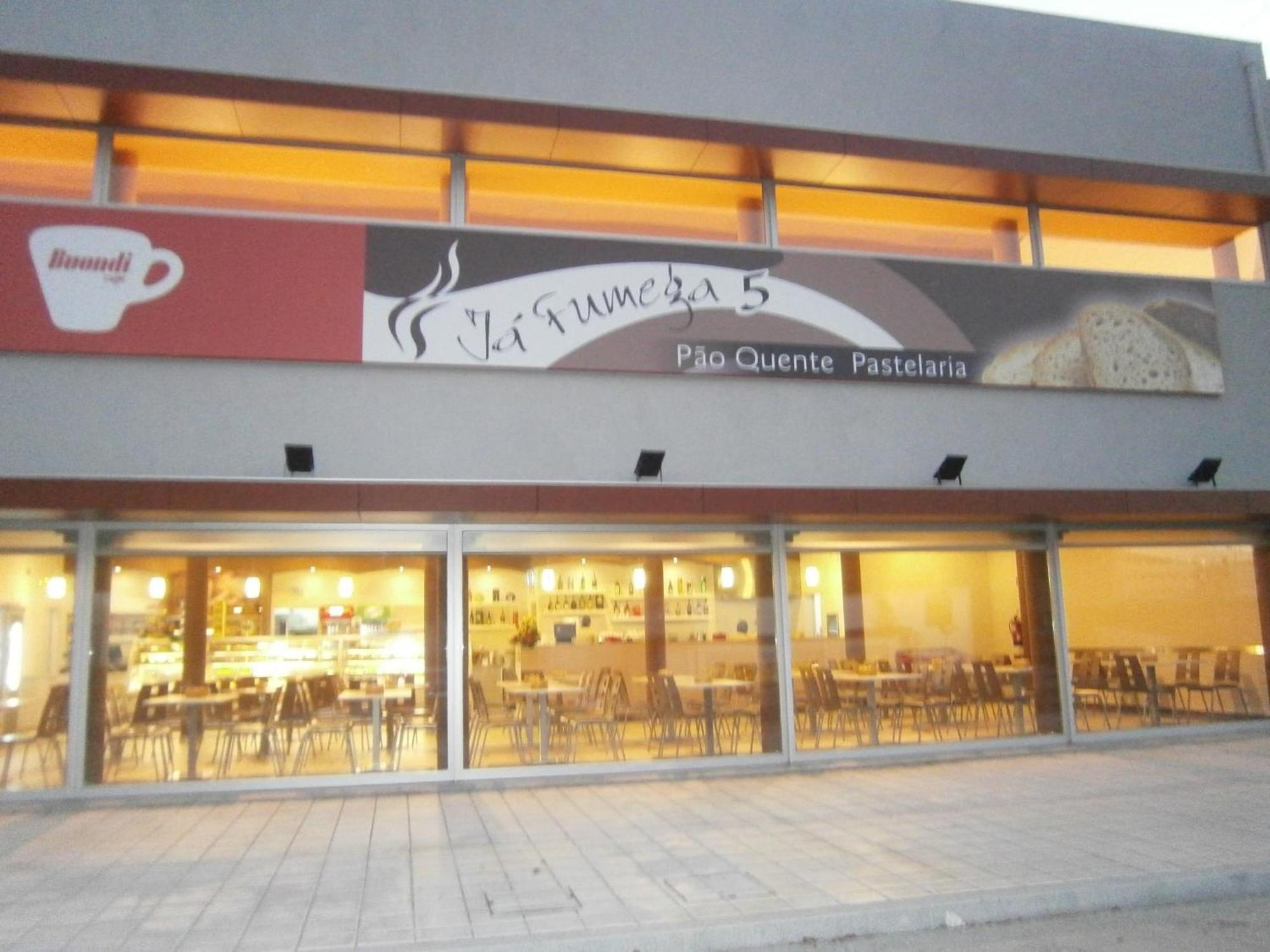 Espacoso T3 Com Terraco & Churrasqueira Campo (Porto) Exterior foto
